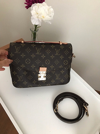 xs Beden Louis vuitton metis pochette