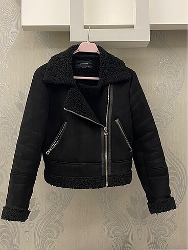 Stradivarius mont