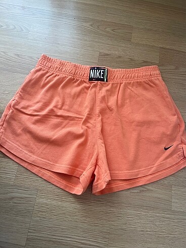 Nike şort