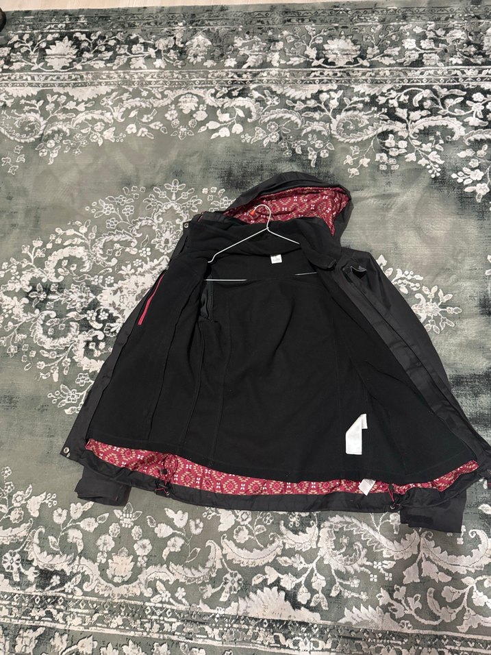 Kadın Siyah Kapüşonlu Fermuarlı Ceket - Görsel 2