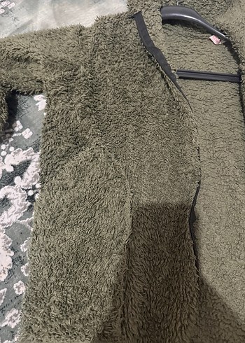 Gri Kapüşonlu Tüylü Kadın Ceket - Görsel 3