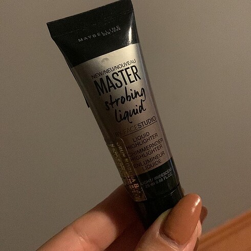 Maybelline strobing liquid 25 ml (u dolu)