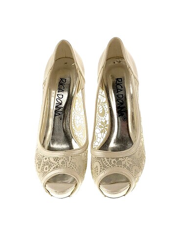 35 Beden PreLoved Platform %70 İndirimli.