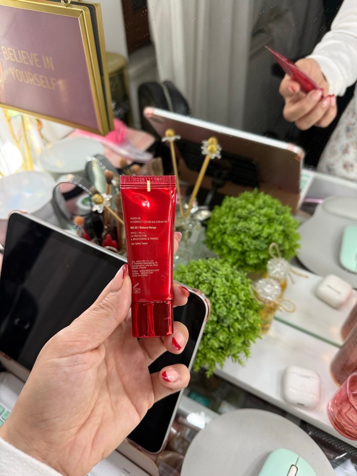 Missha Parlak Kırmızı BB Krem - Görsel 2