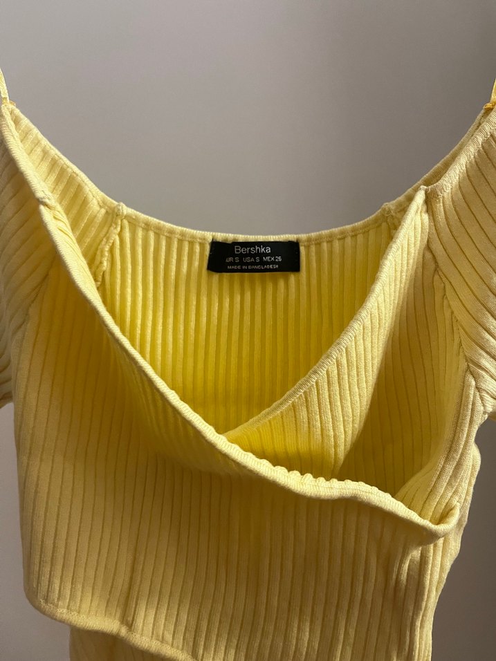 Sarı Pliseli Triko Askılı Bluz - Görsel 3