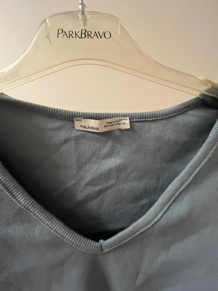 V Yaka Kısa Kollu Kadın Tişört - Görsel 3