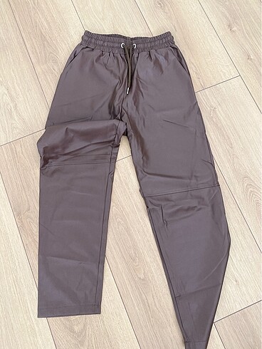 Suni deri lastikli pantolon - Görsel 2