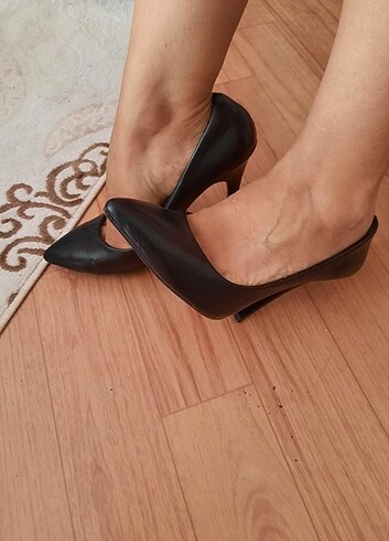 39 Beden Stiletto