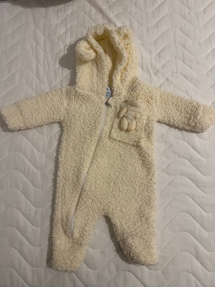 Beyaz Peluş Bebek Tulumu Ayıcık Detaylı - Görsel 4