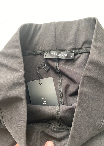 Siyah Beyaz Elastik Spor Tayt - Görsel 3