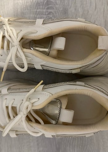 Beyaz Bağcıklı Kadın Dolgu Topuk Spor Ayakkabı - Görsel 6