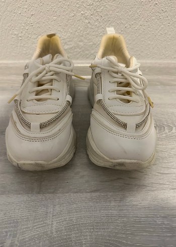 Beyaz Bağcıklı Kadın Dolgu Topuk Spor Ayakkabı - Görsel 2