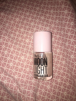 Pastel Moonlight Highlighter