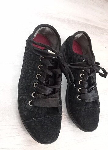 37,5 Beden siyah Renk DKNY Bayan Ayakkabı
