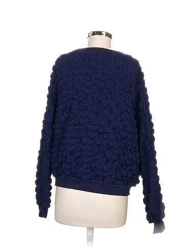 40 Beden Zara Bluz %70 İndirimli.