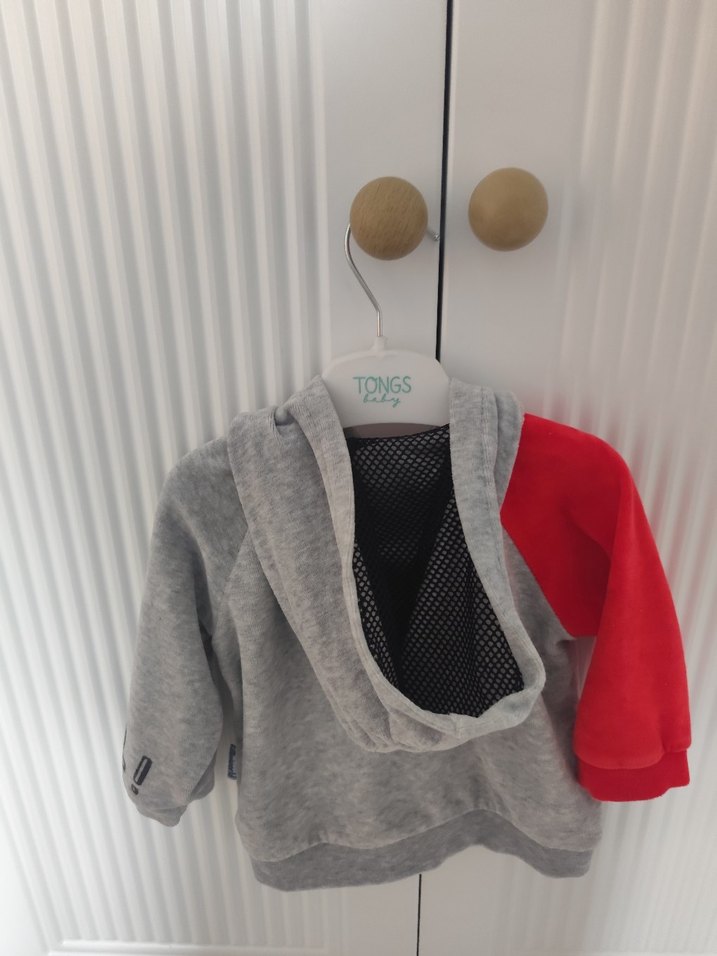 Erkek Çocuk Gri Kapüşonlu Sweatshirt - Görsel 2