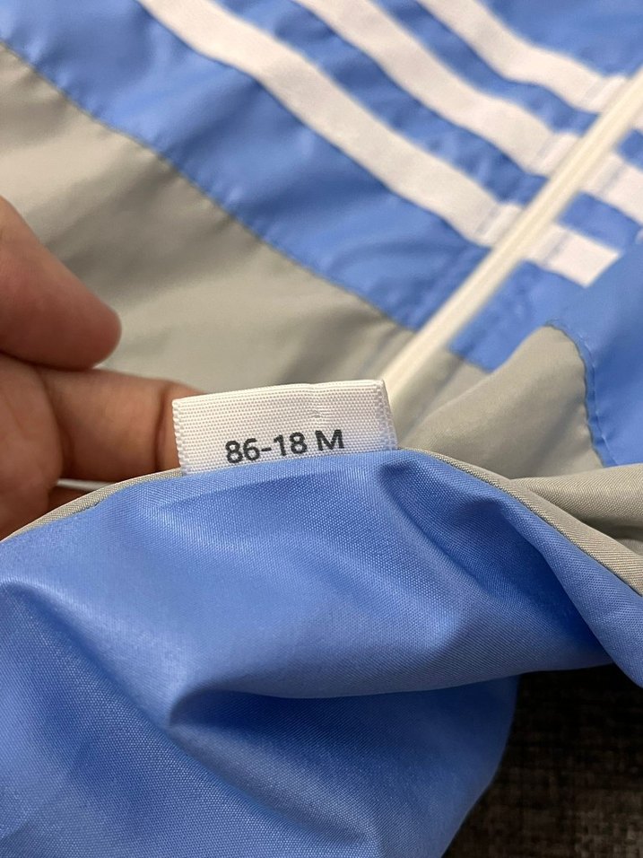 Kapüşonlu Erkek Çocuk Yağmurluk - Görsel 4