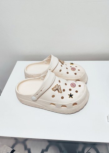 Nakışlı ve Boncuklu Kadın Terlik - Görsel 3