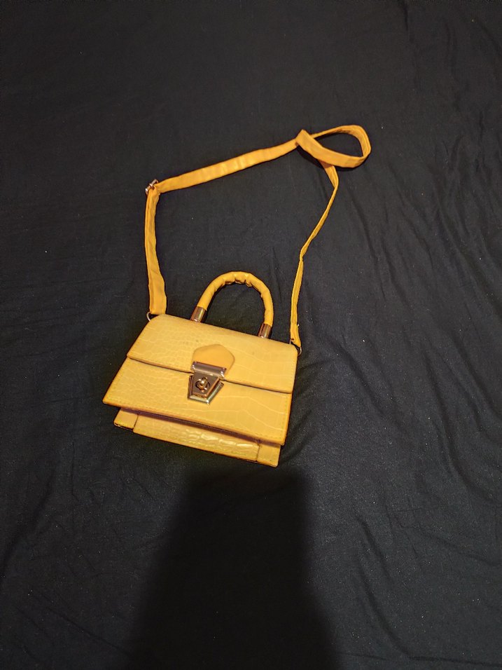 Sarı Parlak Yılan Desenli Deri Kadın Çanta - Görsel 3