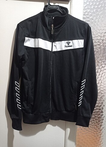 Hummel Hirka