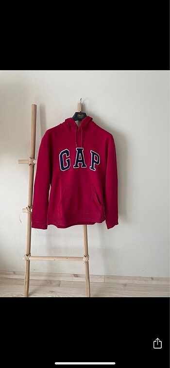 GAP sweat