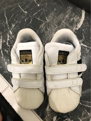 Adidas ilk adım ayakkabısı