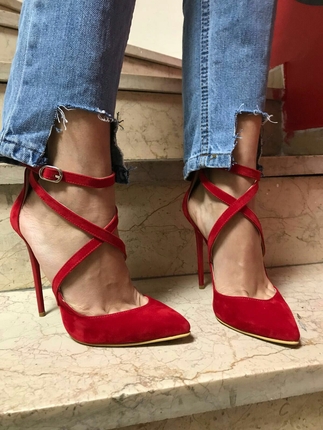 38 Beden kırmızı topuklu ayakkabı