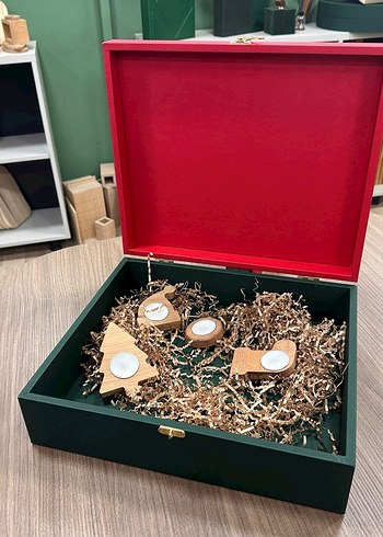 Kırmızı Noel Temalı Ahşap Hediye Kutusu - Görsel 10