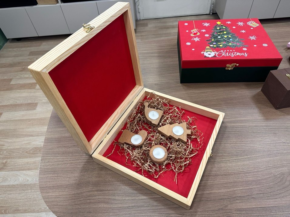 Kırmızı Noel Temalı Ahşap Hediye Kutusu - Görsel 4