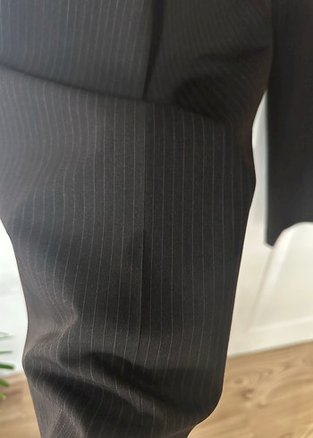 Zara kemer köprülü ince çizgili pantolon - Görsel 6