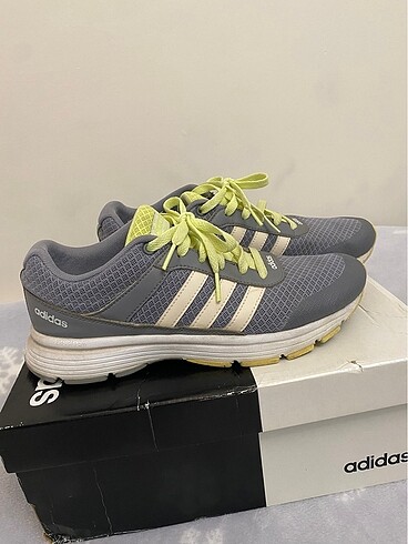Orijinal Adidas