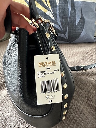 Beden Etiketli Michael Kors Deri Reed Bucket çantası