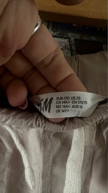 13-14 Yaş Beden ten rengi Renk H&M ERKEK ÇOCUK BERMUDA ŞORT