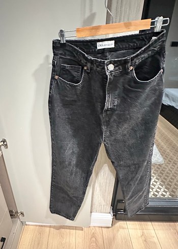 Zara Siyah Midi Denim Kadın Jean