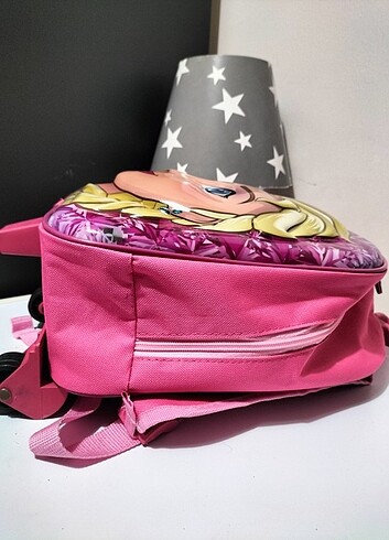  Beden Renk Elsa çekçekli sırt çantası 