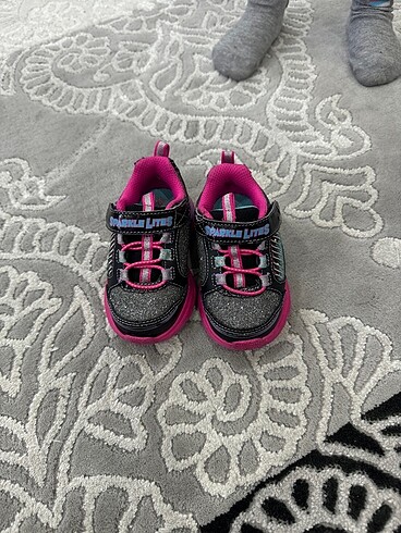 Skechers ışıklı bebk ayakkabı