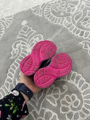 20 Beden pembe Renk Skechers ışıklı bebk ayakkabı