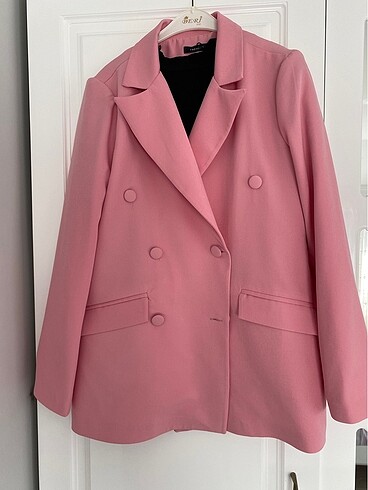 Trendyol şeker pembe 42 beden kadın ceket