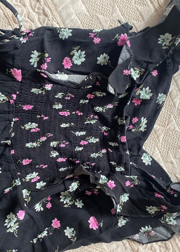 Yazlık çiçekli midi elbise - Görsel 4