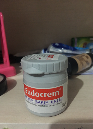 universal Beden sudocrem