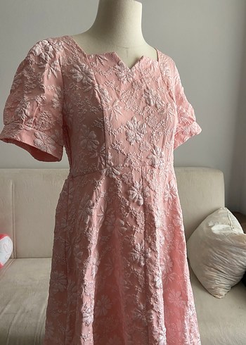 Diğer Pembe Nakışlı Midi Vintage Elbise