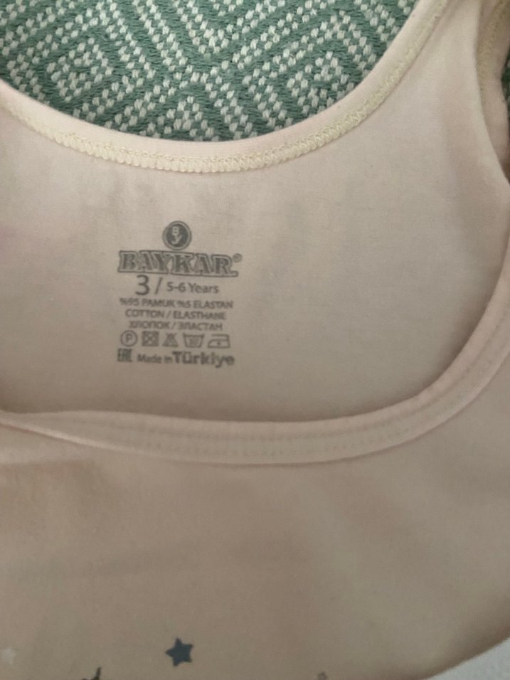 Kız Çocuk Beyaz Baskılı Askısız Tişört - Görsel 3