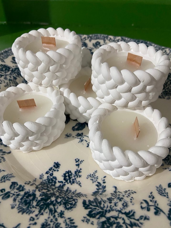 Beyaz Örgü Desenli Mumlar - Görsel 2