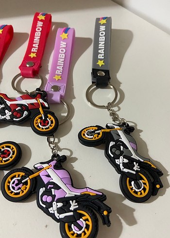 Renkli Zincir Detaylı Motosiklet Anahtarlık - Görsel 3