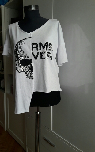 m Beden yeni tshirt