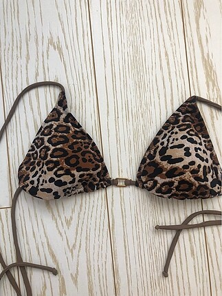 Leopar bikini üstü