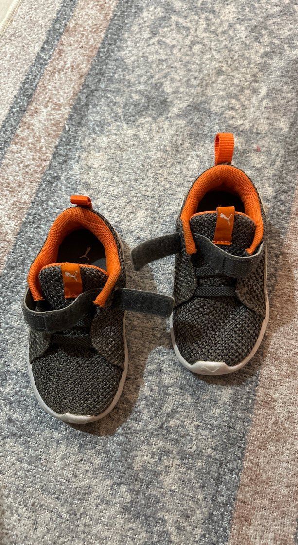 Orijinal Puma Gri Erkek Çocuk Spor Ayakkabı - Cırt Cırtlı - Görsel 4