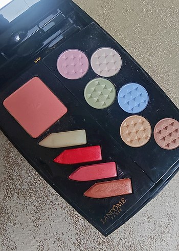 Lancôme Çok Renkli Göz Farı Paleti - Görsel 2