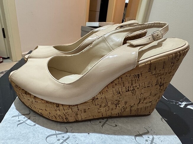 Krem rengi rugan ayakkabı - Görsel 6