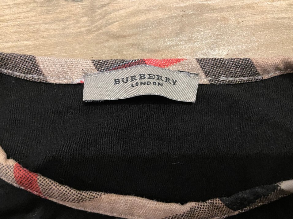 Burberry Siyah Baskılı Kısa Kollu Tişört - Görsel 4